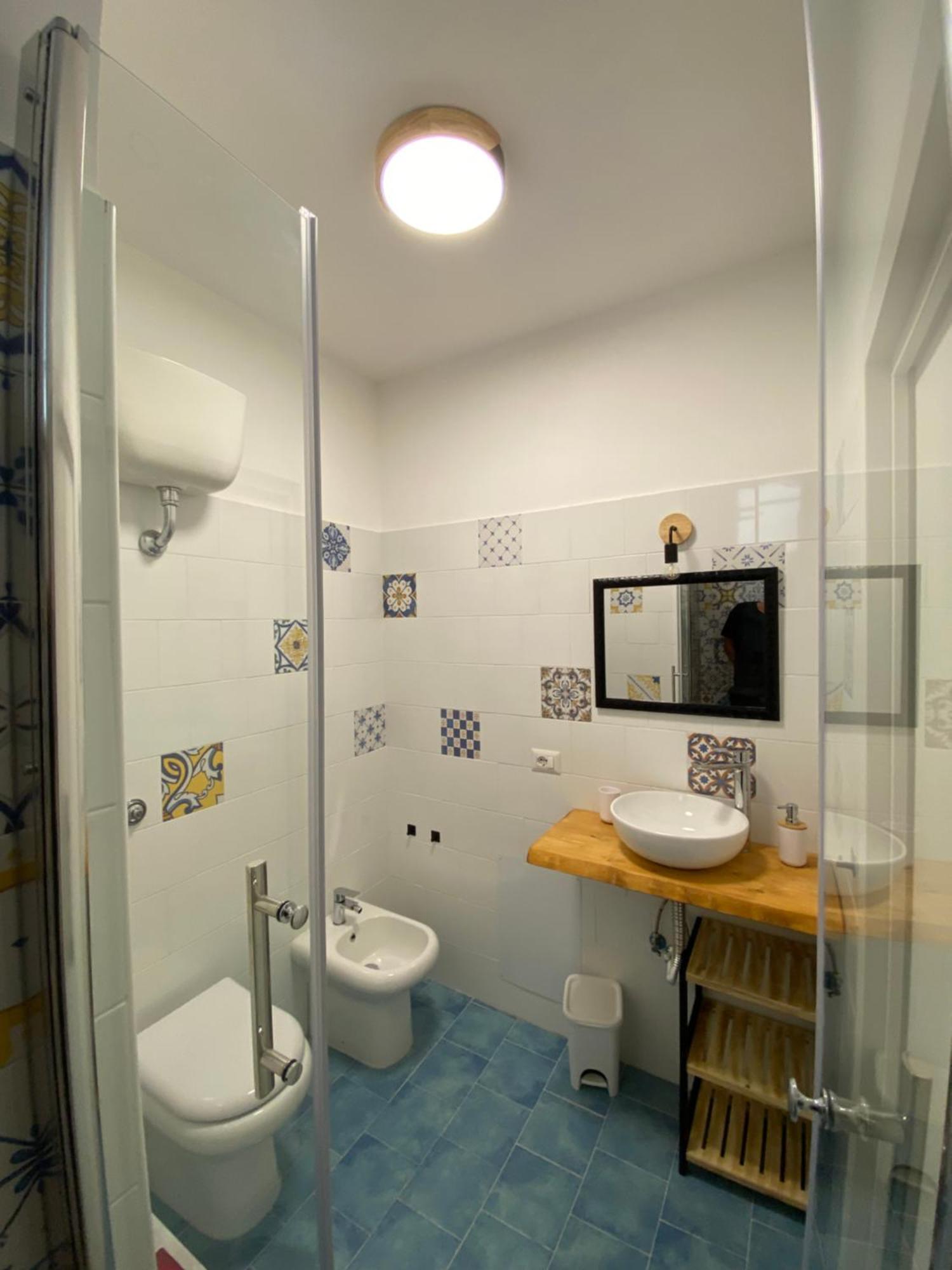 Le Camere Del Nonno Luigi Naples Exterior photo