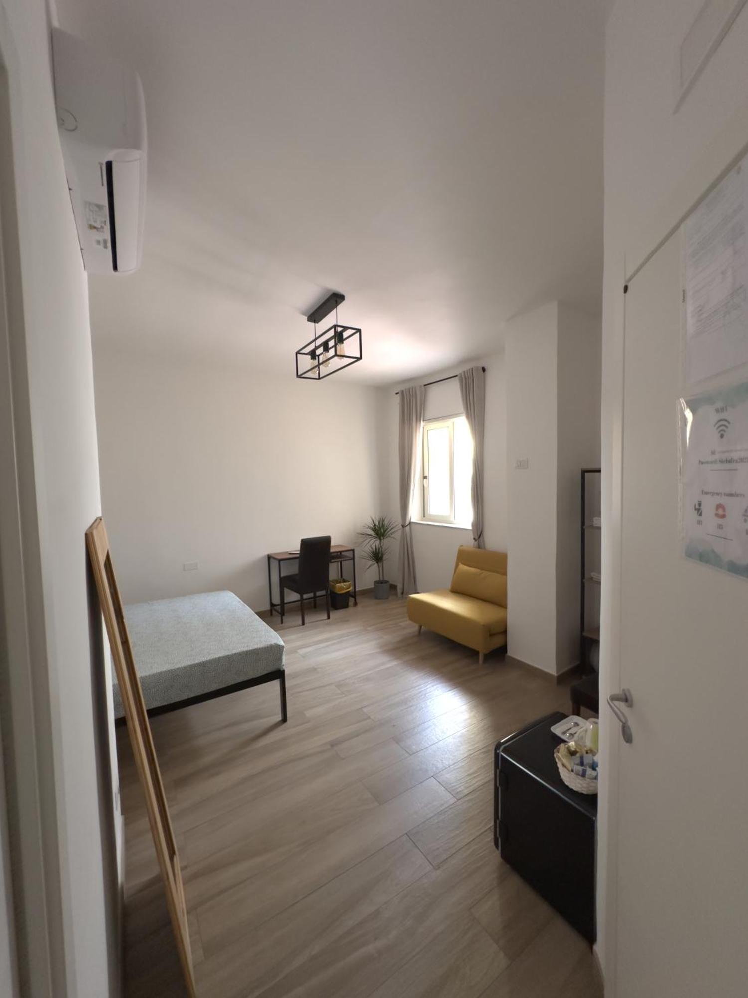 Le Camere Del Nonno Luigi Naples Exterior photo